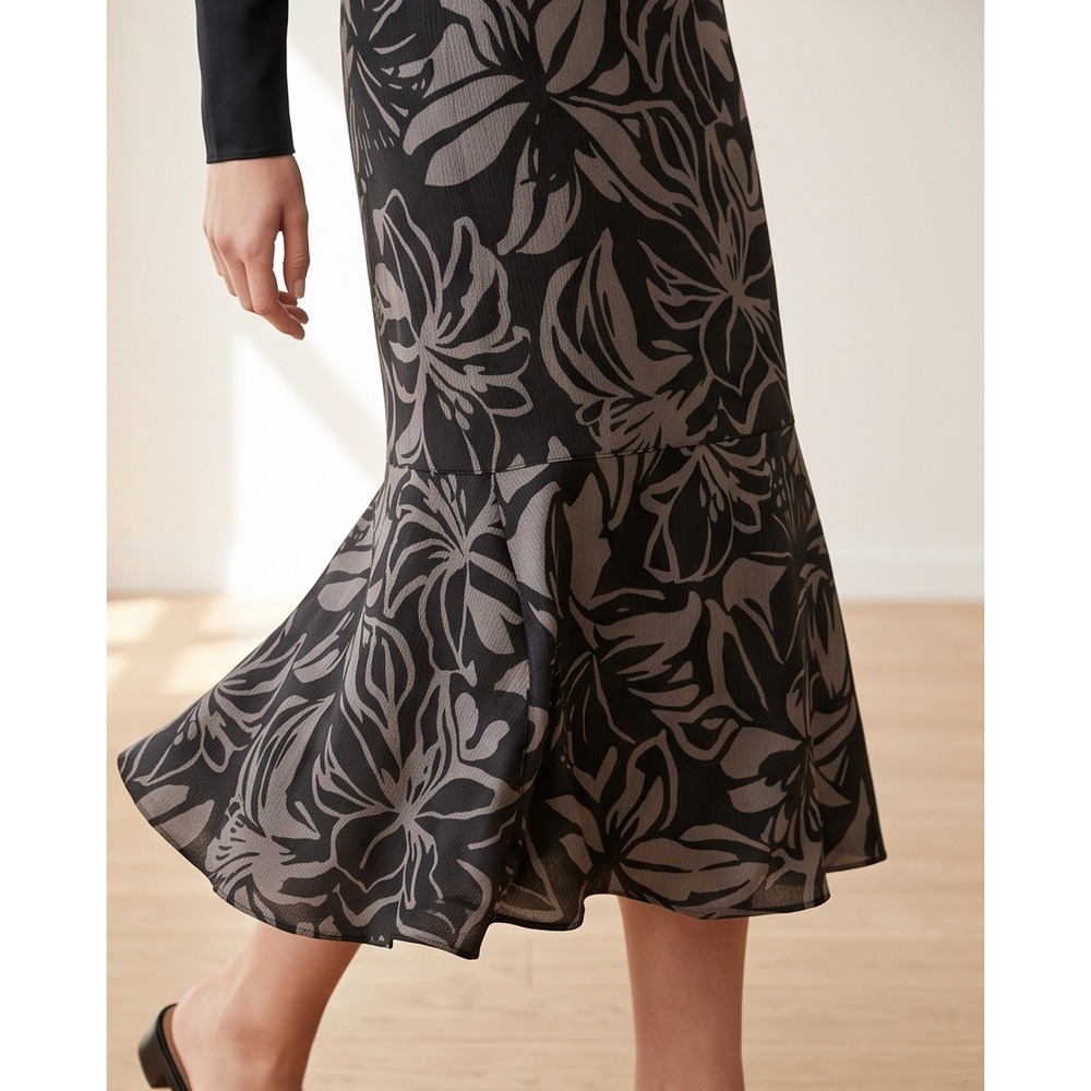 Sigrid Olsen 10 Vintage 100% Silk Floral Midi Skirt Black Ecru Y2K Flare Hem
